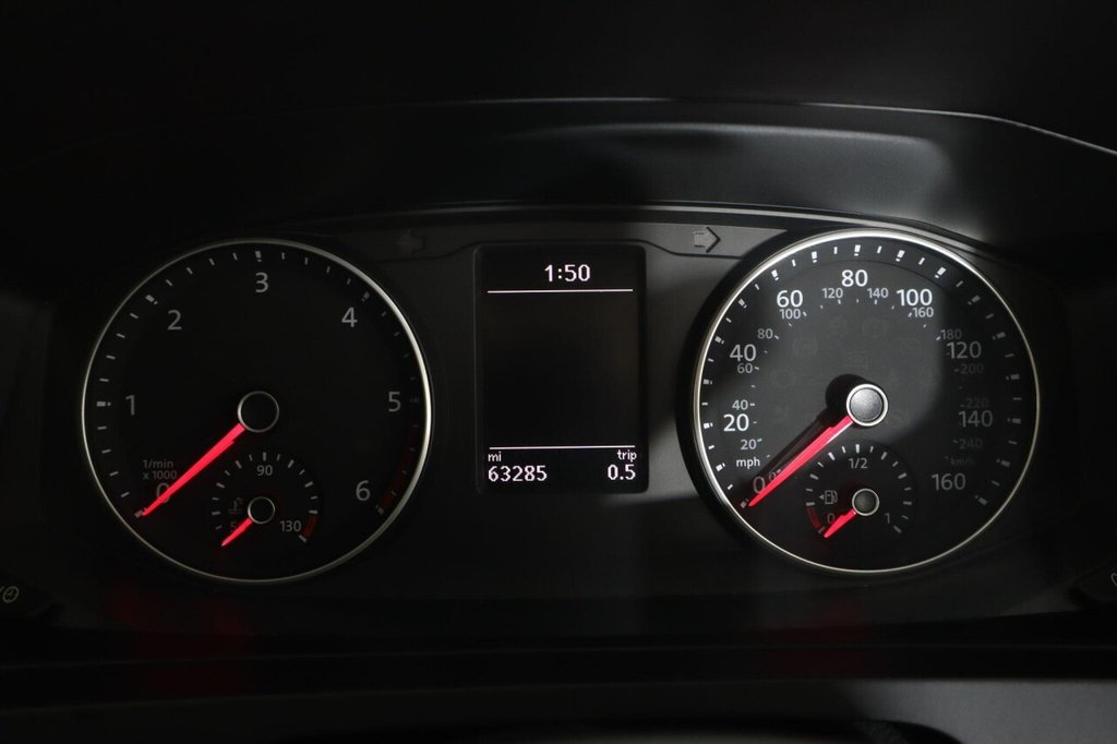 Used Volkswagen Transporter Shuttle 2019 for sale - 76417235: Photo 29