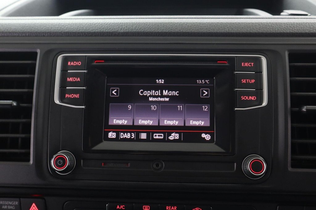 Used Volkswagen Transporter Shuttle 2019 for sale - 76417235: Photo 32