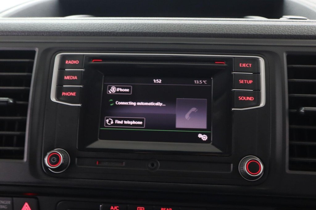 Used Volkswagen Transporter Shuttle 2019 for sale - 76417235: Photo 35