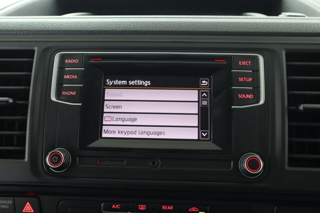 Used Volkswagen Transporter Shuttle 2019 for sale - 76417235: Photo 37