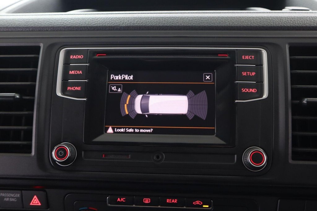 Used Volkswagen Transporter Shuttle 2019 for sale - 76417235: Photo 39