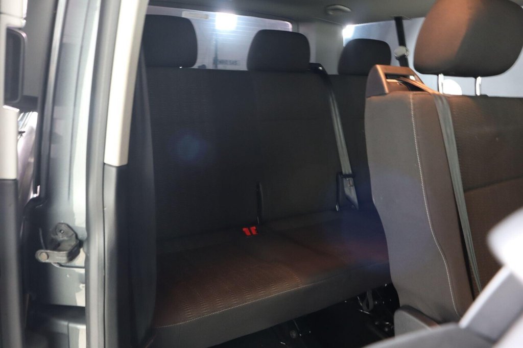 Used Volkswagen Transporter Shuttle 2019 for sale - 76417235: Photo 42