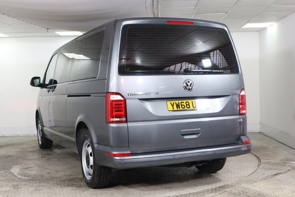Used Volkswagen Transporter Shuttle 2019 for sale - 76417235: Photo 8