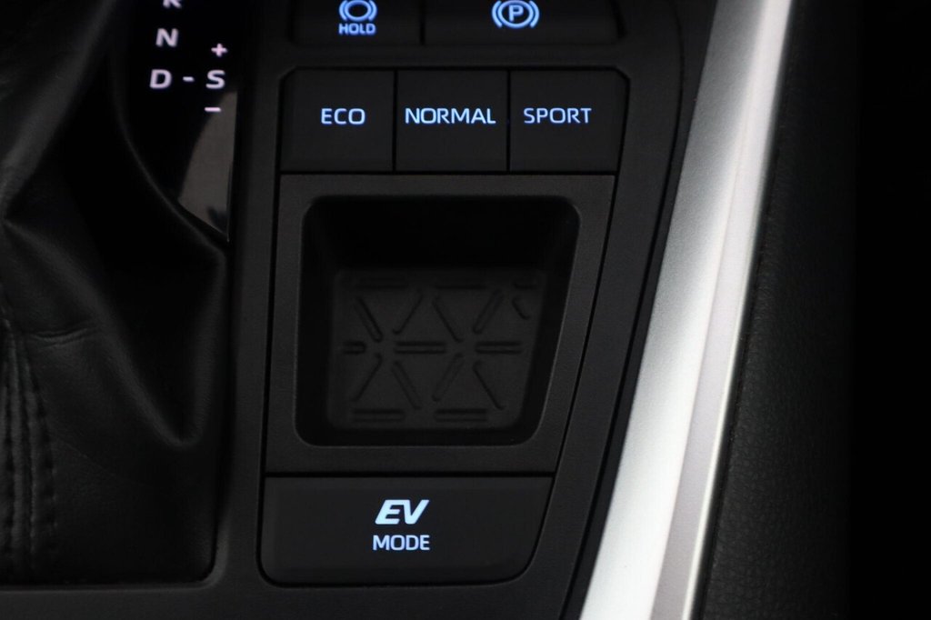 Used Toyota RAV4 2022 for sale - 76617433: Photo 25