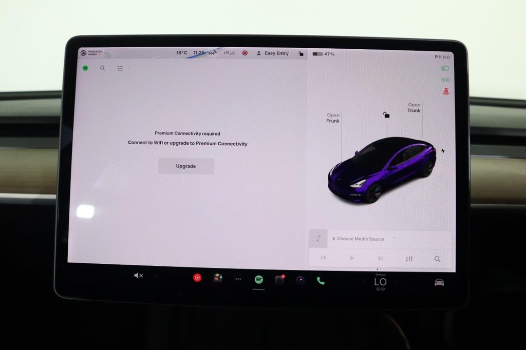 Used Tesla Model 3 2021 for sale - 76323331: Photo 30