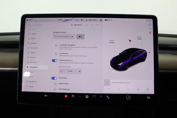 Used Tesla Model 3 2021 for sale - 76323331: Photo 48