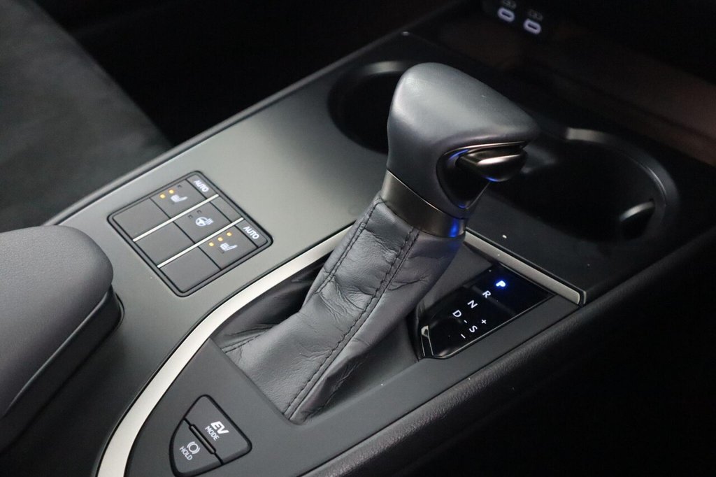 Used Lexus UX 2023 for sale - 76950463: Photo 12