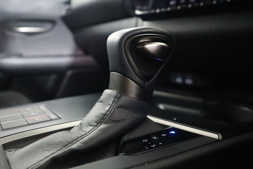 Used Lexus UX 2023 for sale - 76950463: Photo 13