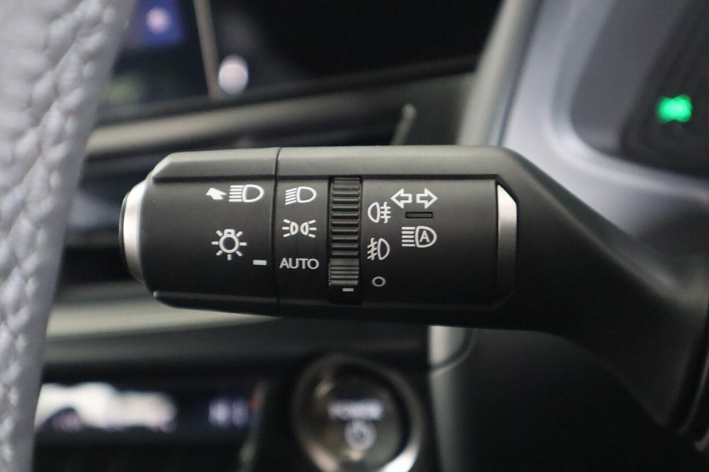 Used Lexus UX 2023 for sale - 76950463: Photo 25