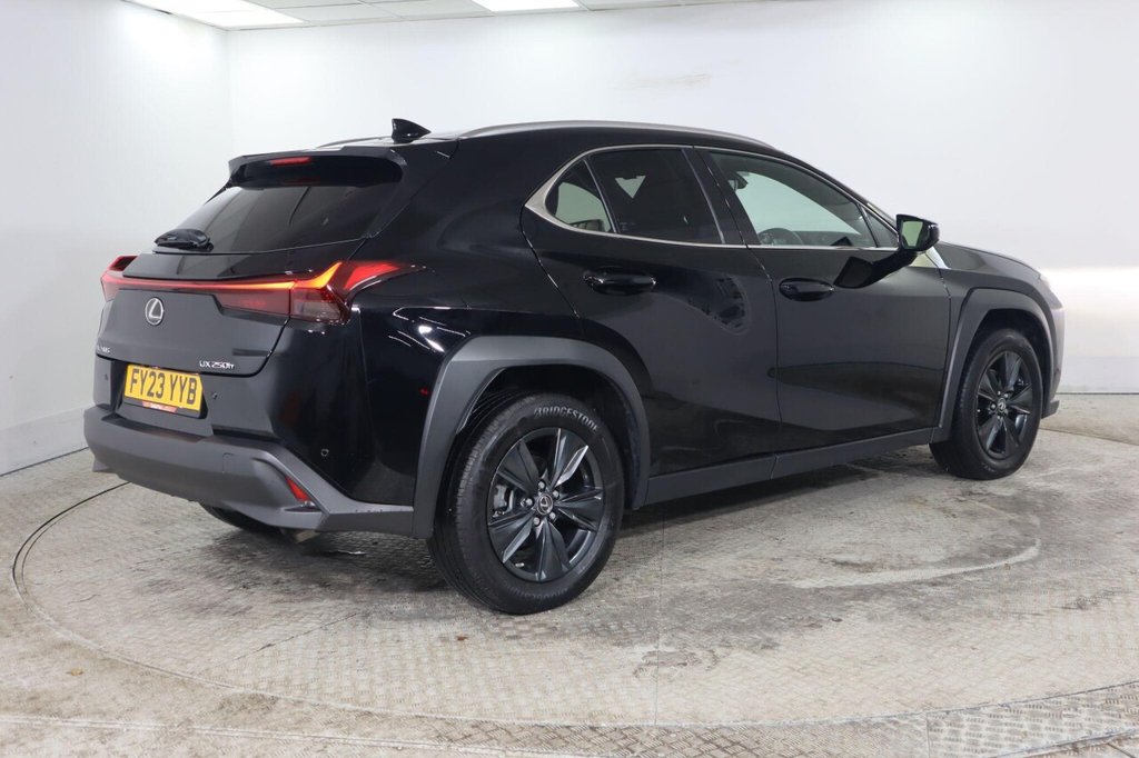 Used Lexus UX 2023 for sale - 76950463: Photo 4