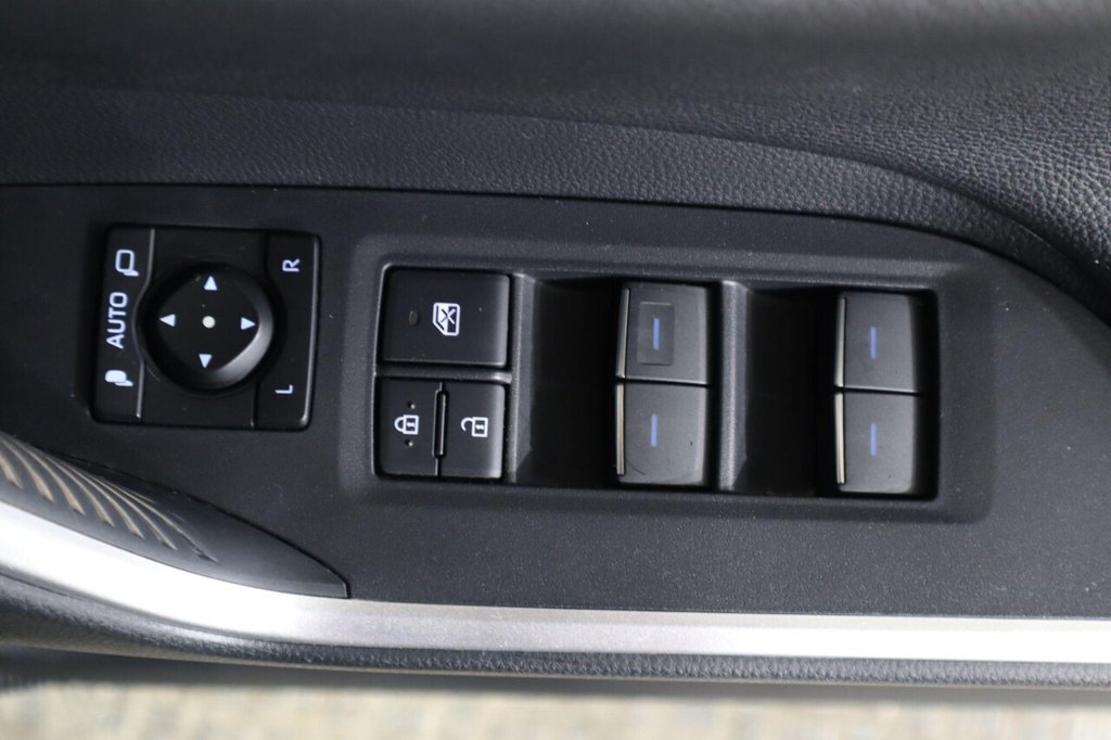 Used Toyota RAV4 2022 for sale - 76323341: Photo 28