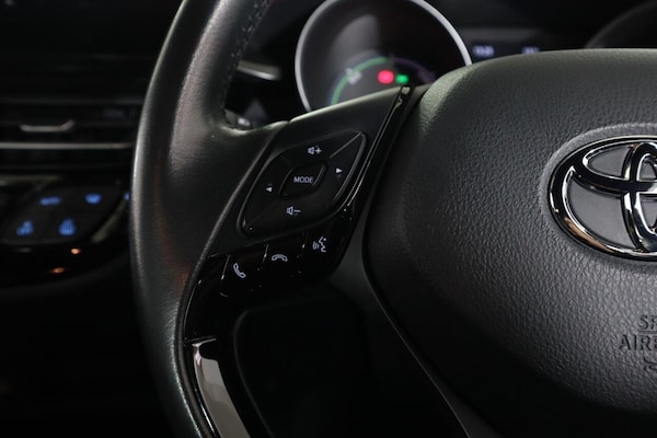 Used Toyota C-HR 2022 for sale - 76313103: Photo 18