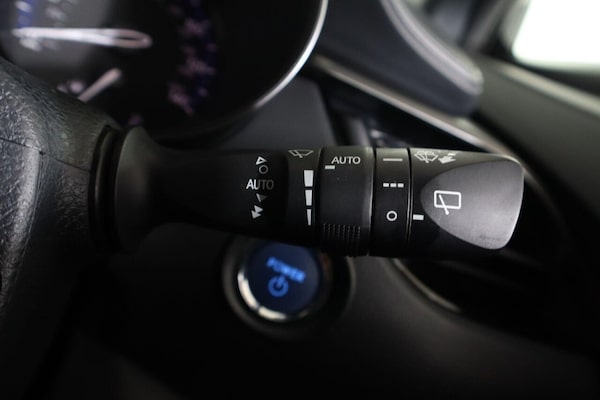 Used Toyota C-HR 2022 for sale - 76313103: Photo 19
