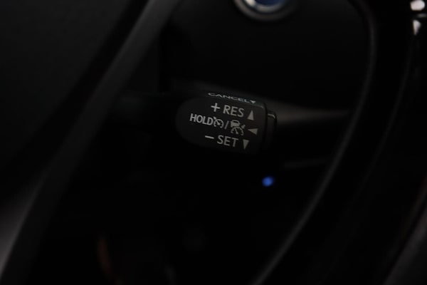 Used Toyota C-HR 2022 for sale - 76313103: Photo 21