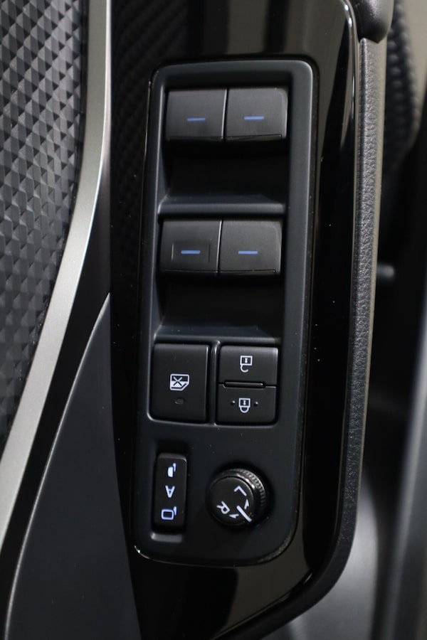 Used Toyota C-HR 2022 for sale - 76313103: Photo 27