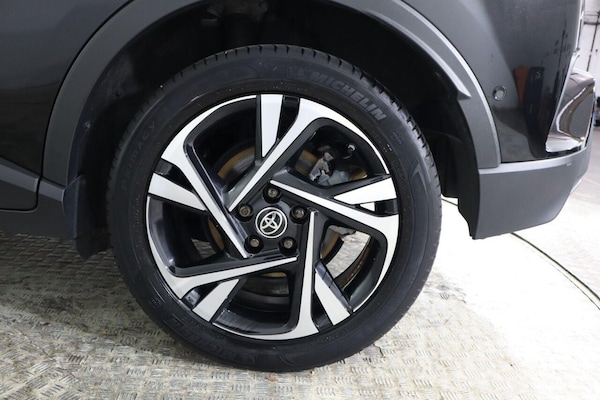 Used Toyota C-HR 2022 for sale - 76313103: Photo 31