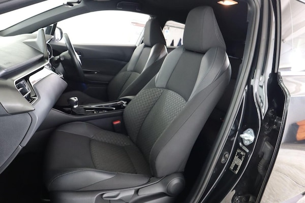Used Toyota C-HR 2022 for sale - 76313103: Photo 46