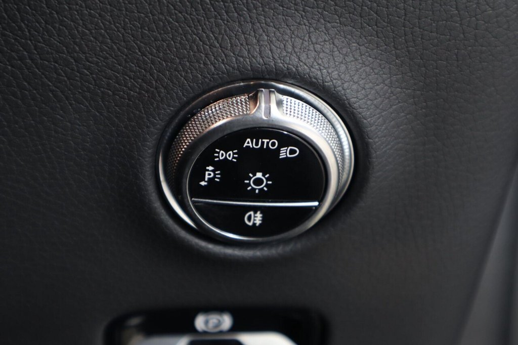 Used Mercedes-Benz GLC 2023 for sale - 77384589: Photo 22