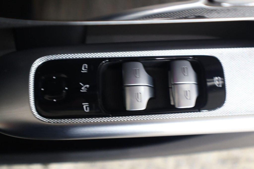 Used Mercedes-Benz GLC 2023 for sale - 77384589: Photo 28