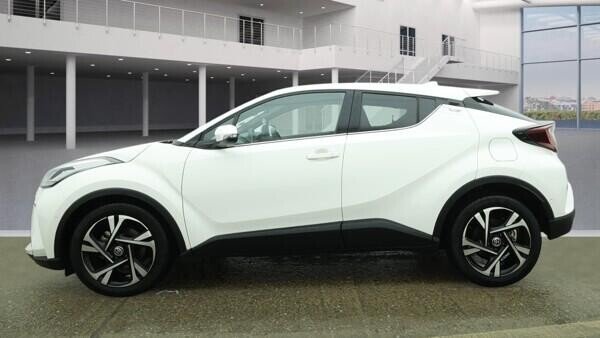 Used Toyota C-HR 2023 for sale - 77609223: Photo 4