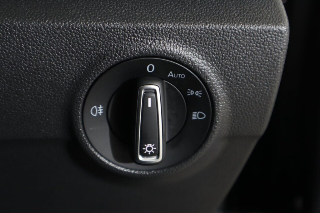 Used Volkswagen T-Roc 2022 for sale - 77250460: Photo 24