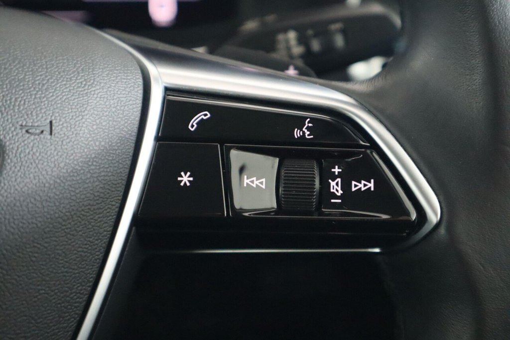 Used Audi A6 Saloon 2022 for sale - 76923703: Photo 27