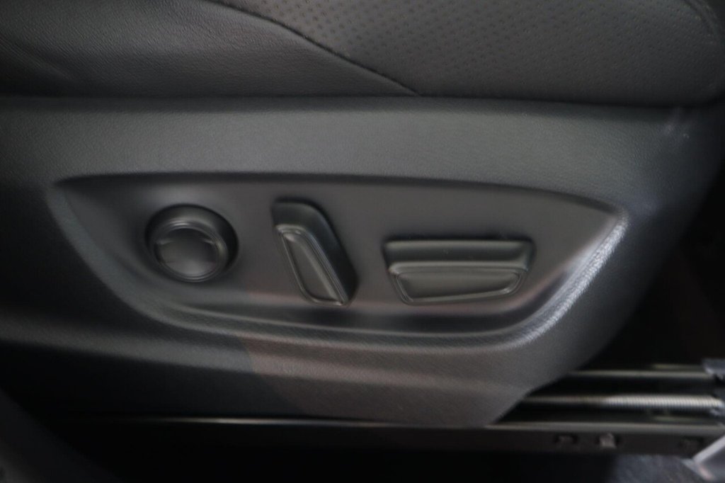 Used Toyota C-HR 2023 for sale - 77719791: Photo 29