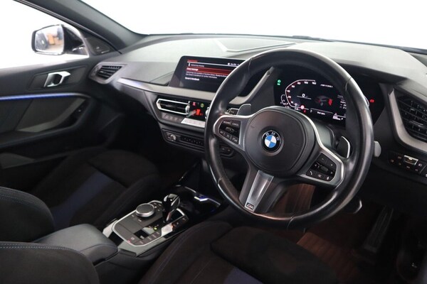 Used BMW 1 Series 2023 for sale - 76223601: Photo 12