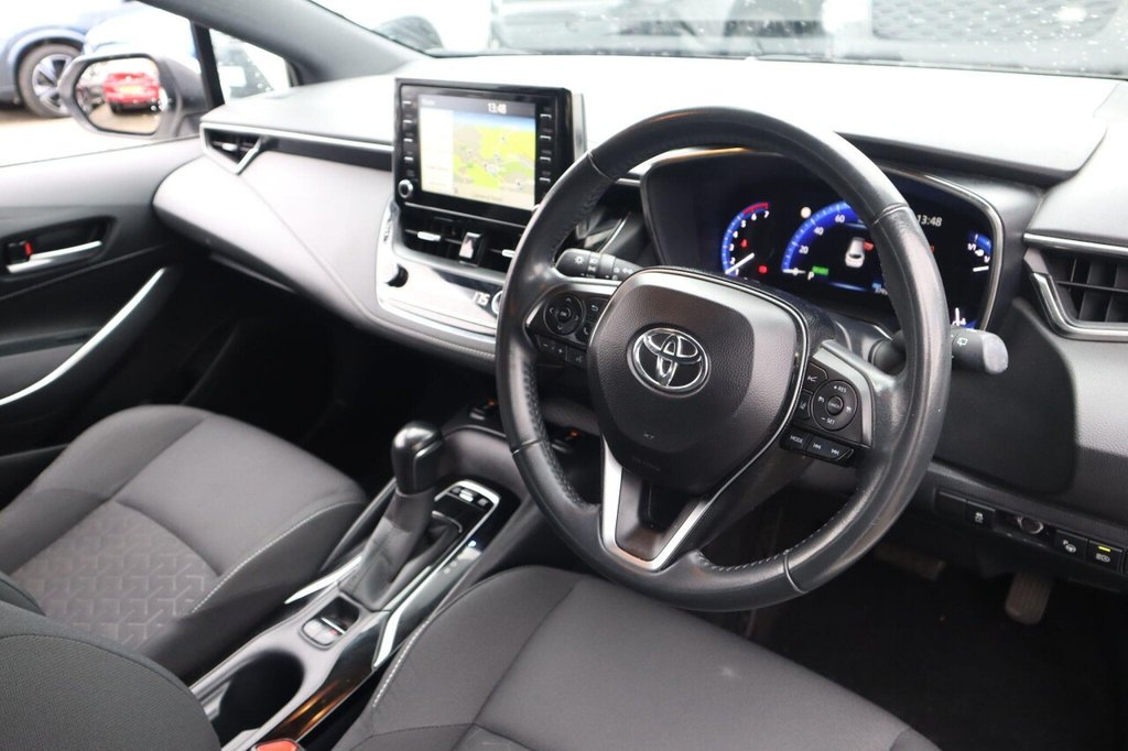 Used Toyota Corolla 2021 for sale - 76546886: Photo 32