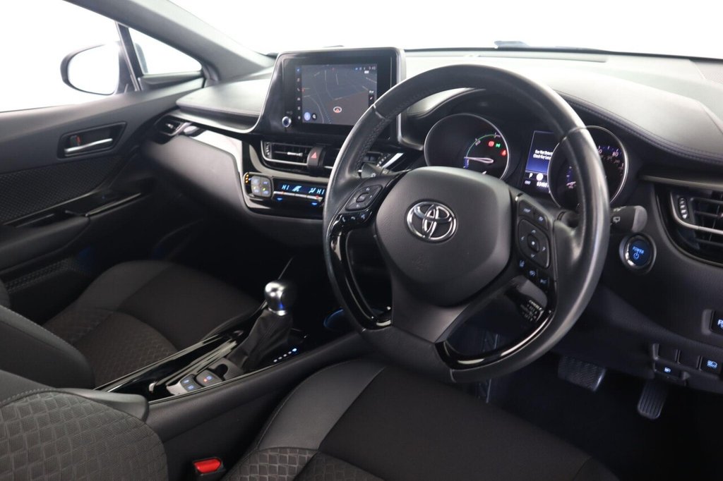 Used Toyota C-HR 2022 for sale - 78154055: Photo 11