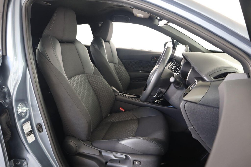 Used Toyota C-HR 2022 for sale - 78154055: Photo 14