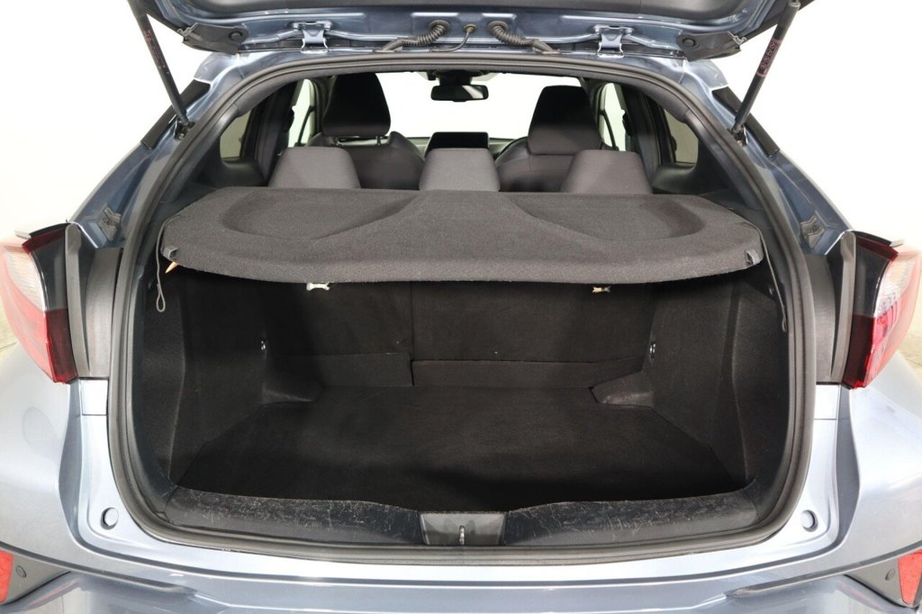 Used Toyota C-HR 2022 for sale - 78154055: Photo 45