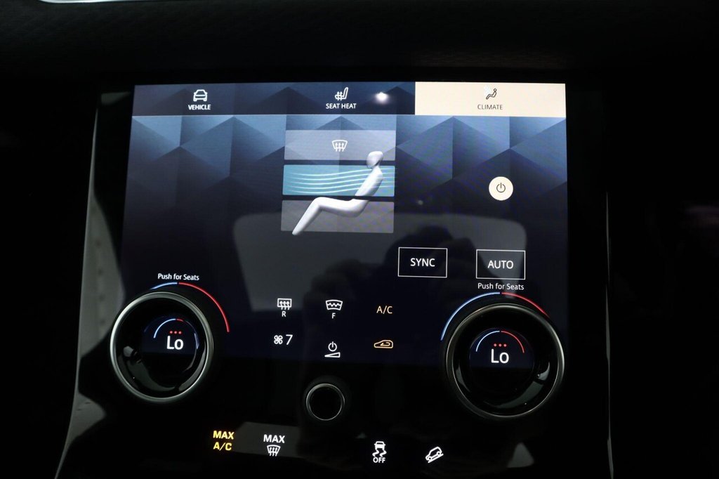 Used Land Rover Range Rover Velar 2022 for sale - 76333760: Photo 31