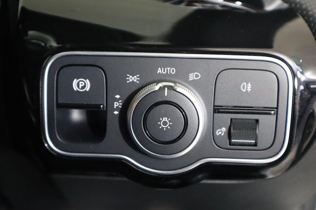 Used Mercedes-Benz CLA 2023 for sale - 77007641: Photo 35