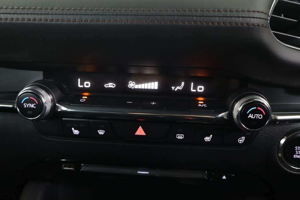 Used Mazda Mazda3 2020 for sale - 75998883: Photo 39