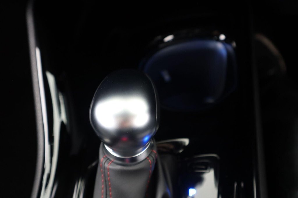 Used Toyota C-HR 2021 for sale - 76740401: Photo 13