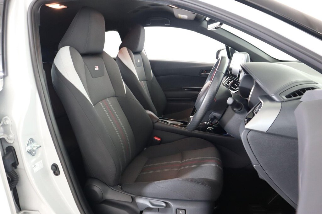 Used Toyota C-HR 2021 for sale - 76740401: Photo 14