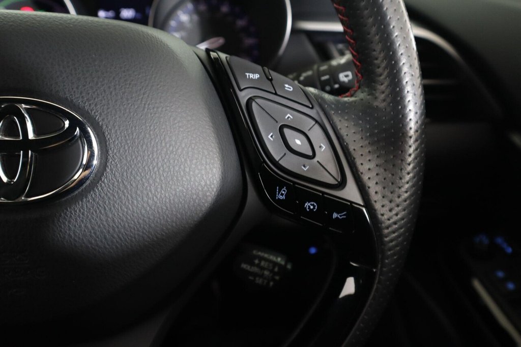 Used Toyota C-HR 2021 for sale - 76740401: Photo 17