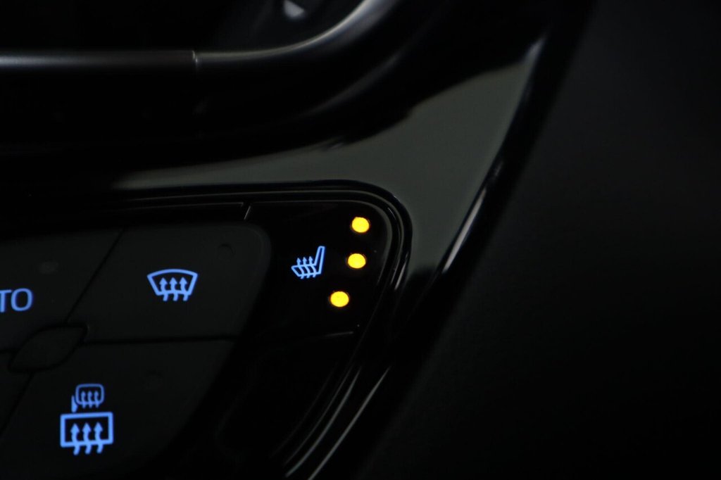 Used Toyota C-HR 2021 for sale - 76740401: Photo 23