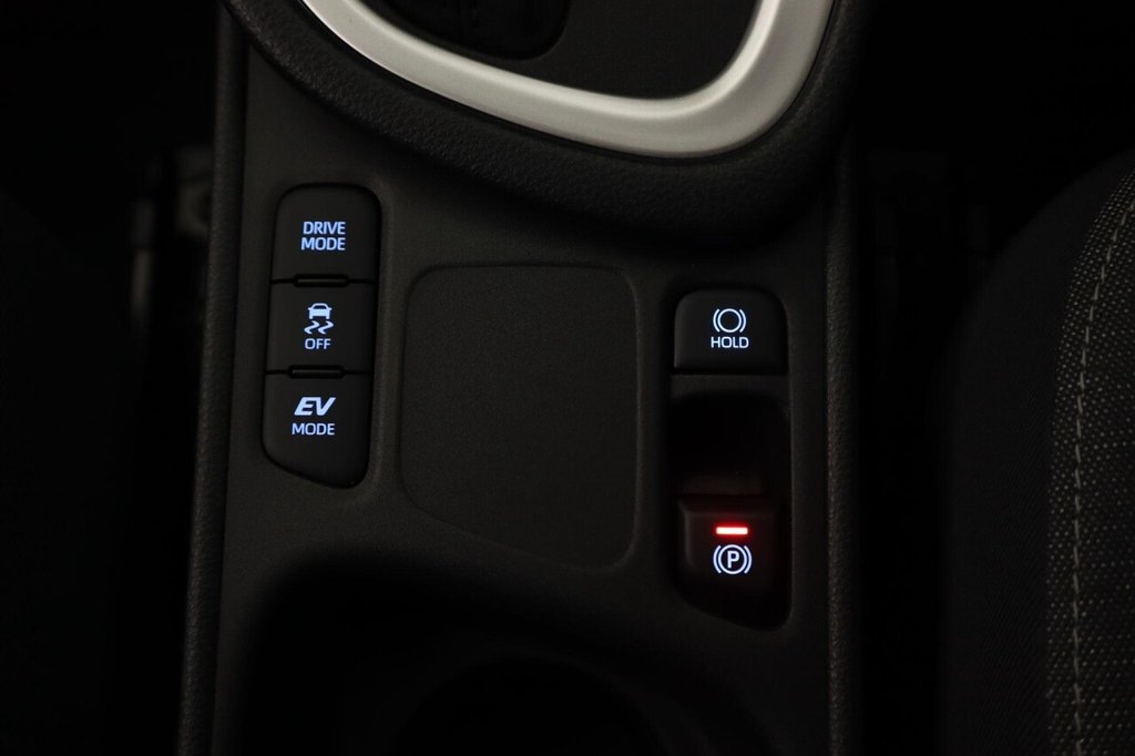 Used Toyota Yaris 2022 for sale - 77327925: Photo 21