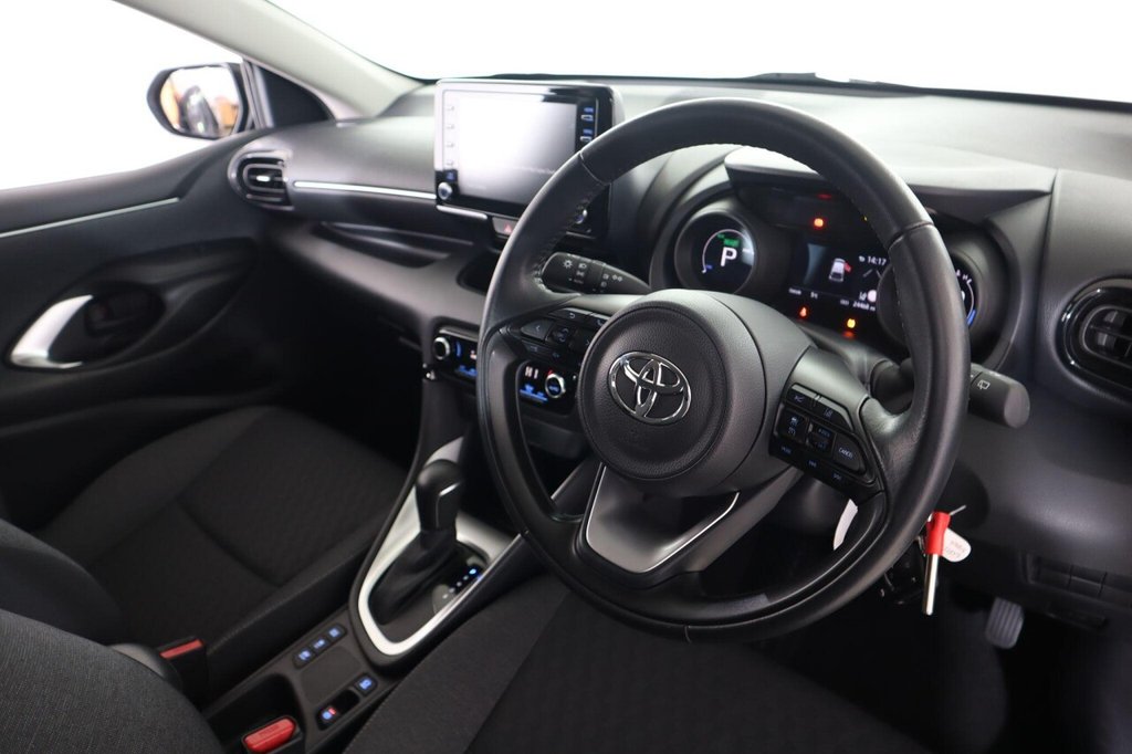 Used Toyota Yaris 2022 for sale - 77327925: Photo 39