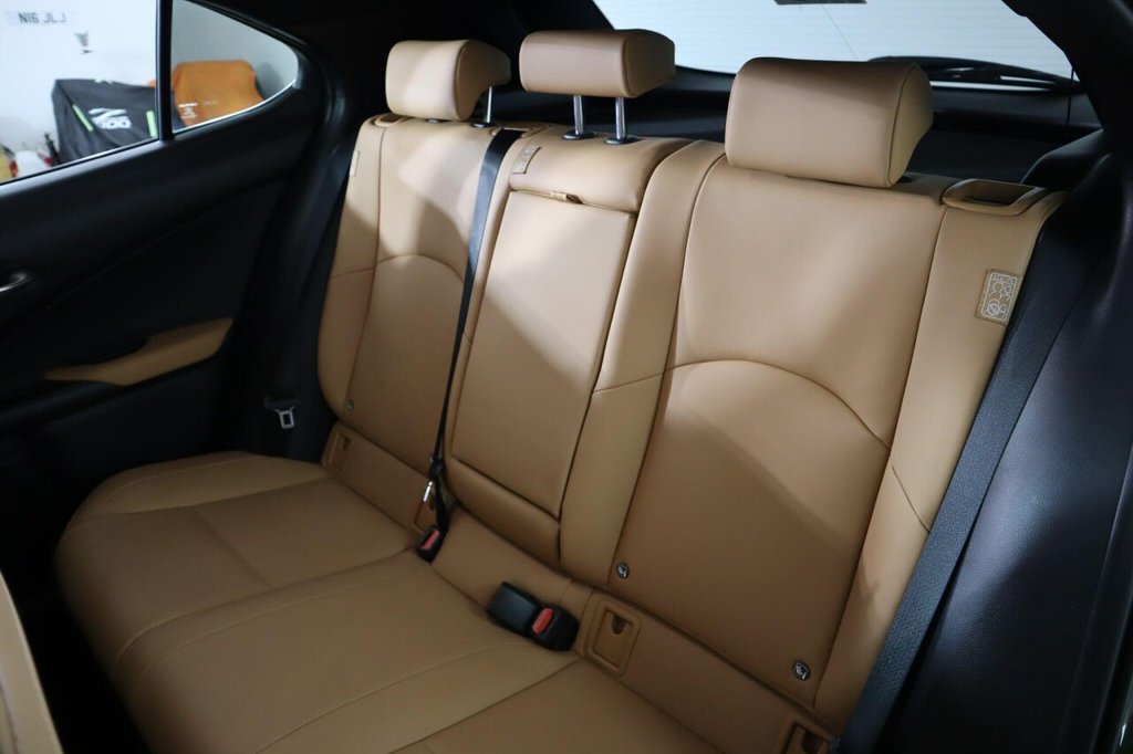 Used Lexus UX 2023 for sale - 76986342: Photo 30