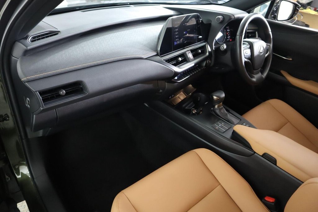 Used Lexus UX 2023 for sale - 76986342: Photo 32