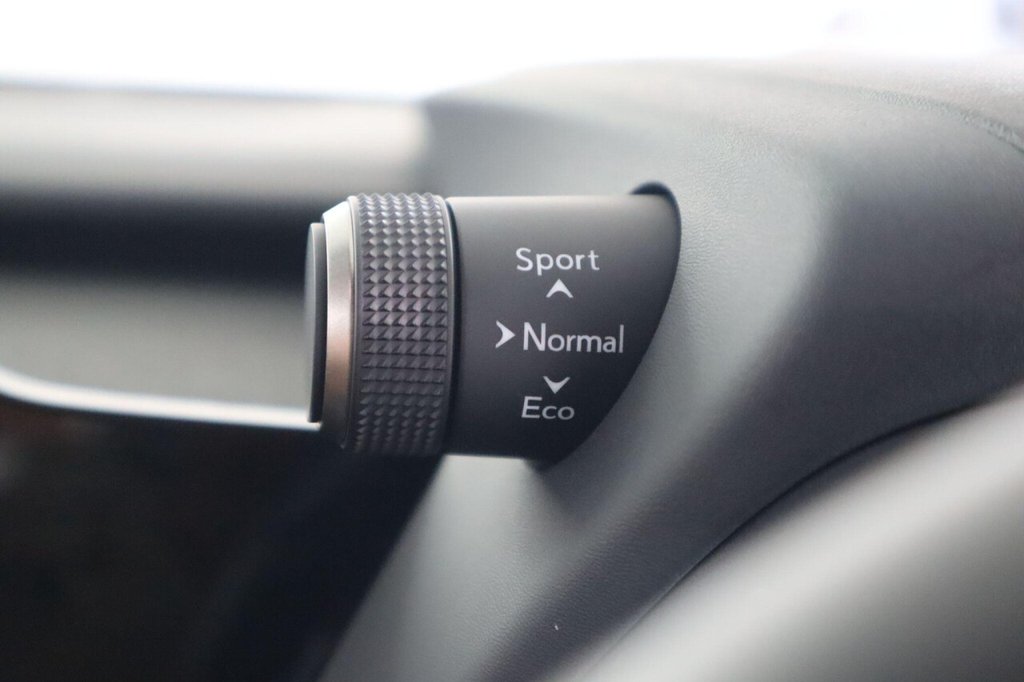 Used Lexus UX 2023 for sale - 76986342: Photo 38