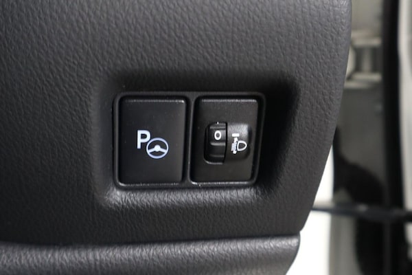 Used Toyota C-HR 2022 for sale - 76267160: Photo 23