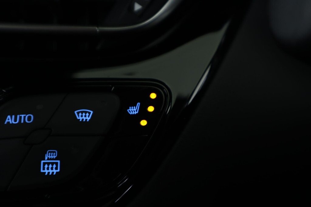 Used Toyota C-HR 2023 for sale - 77551796: Photo 22