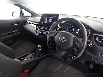 Used Toyota C-HR 2022 for sale - 78619742: Photo