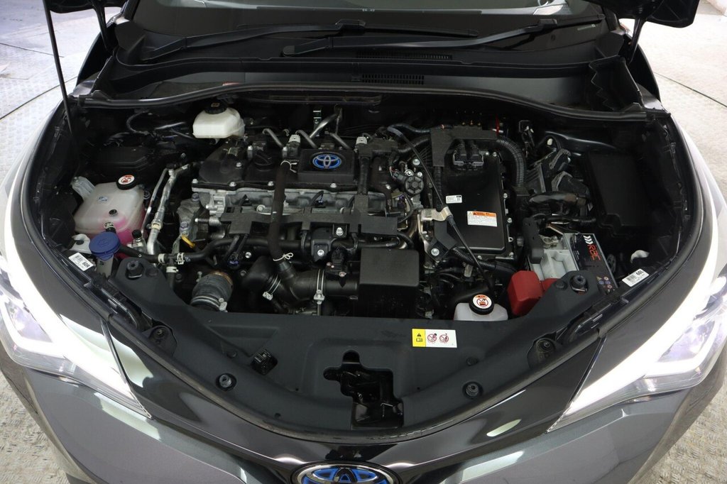 Used Toyota C-HR 2023 for sale - 78145337: Photo 30