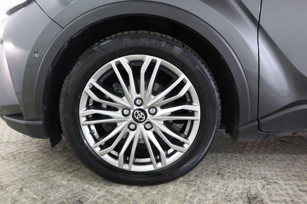 Used Toyota C-HR 2023 for sale - 78145337: Photo 34