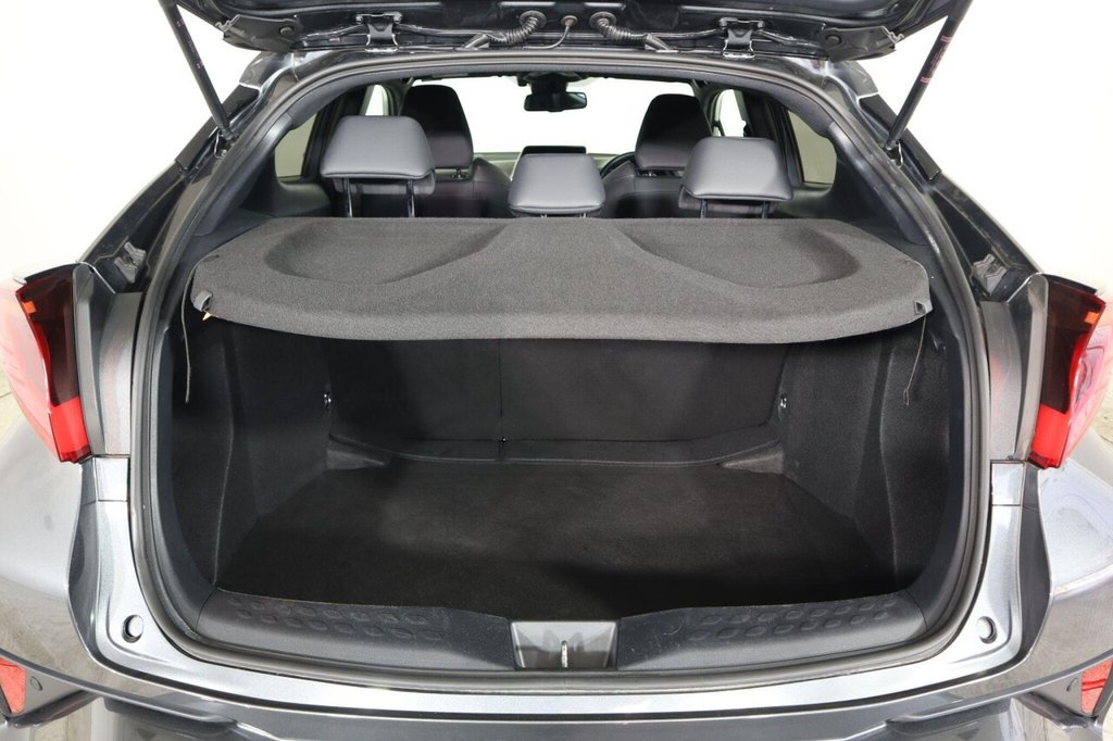 Used Toyota C-HR 2023 for sale - 78145337: Photo 42